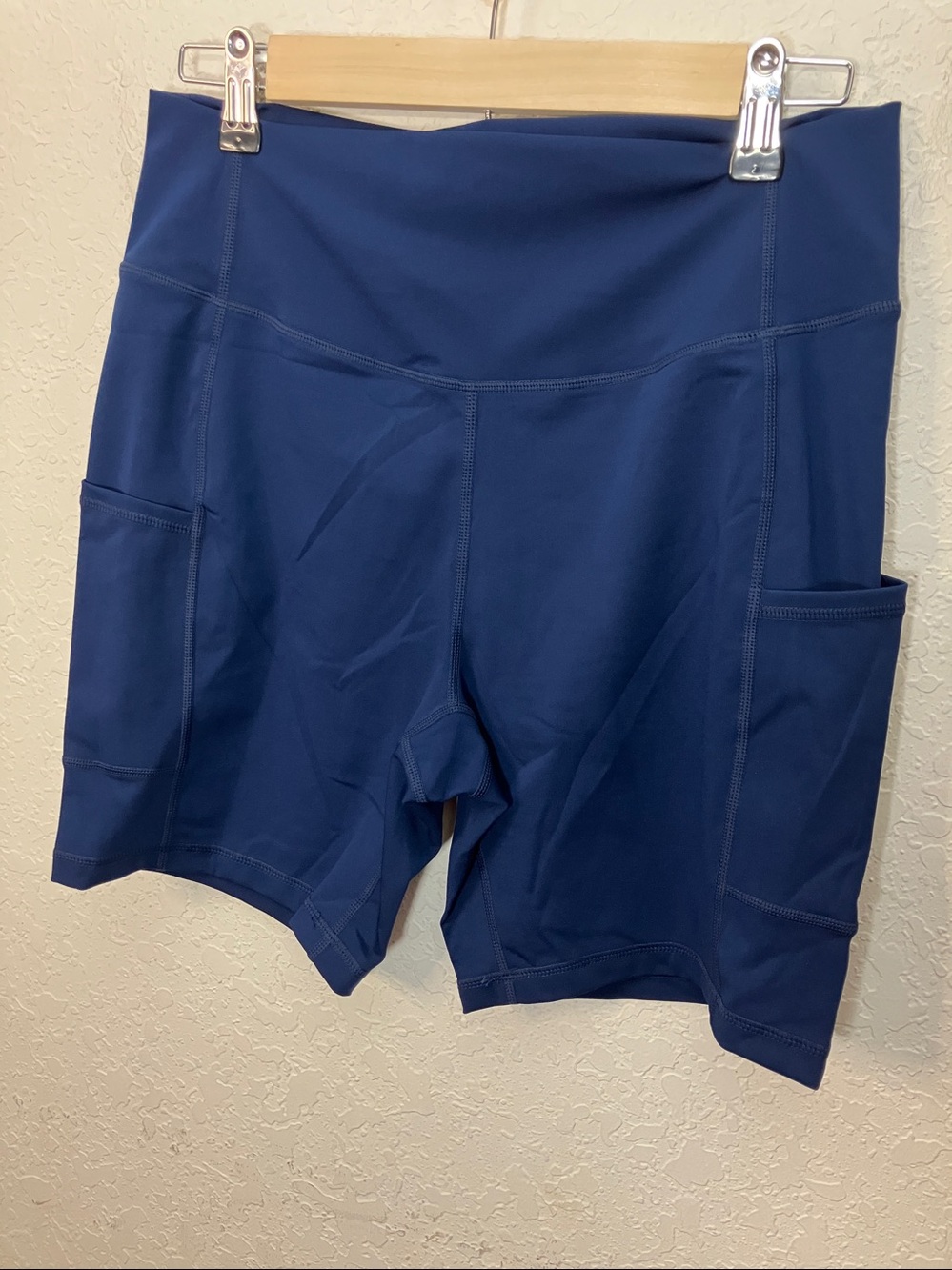 HALARA Navy Blue High-Rise Bike Shorts with Side Pockets